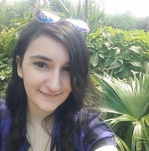 Meet your Posher, Ilana